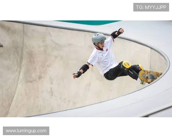 杭州攀岩队在滑板精英赛中的团队协作表现分析与点评 杭州攀岩队在滑板精英赛中的团队协作表现分析与点评