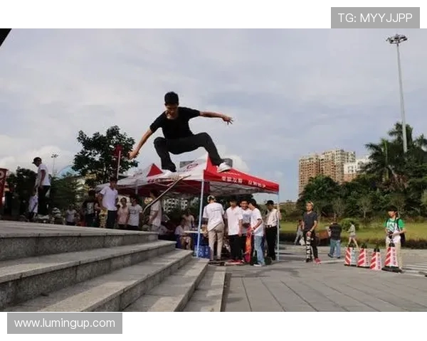 深圳滑板队勇闯新高峰以反击革新书写青春传奇 深圳滑板队勇闯新高峰以反击革新书写青春传奇
