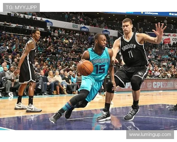 勇士与黄蜂激战全场回放精彩瞬间回顾与赛后分析