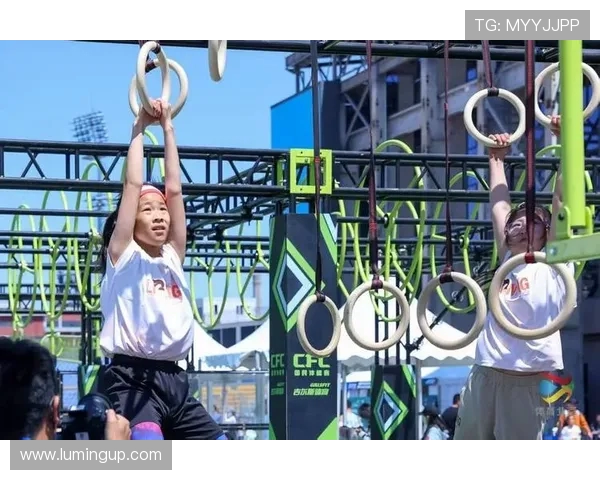 北京极限运动队在滑板精英赛中以61分稳居积分榜首位